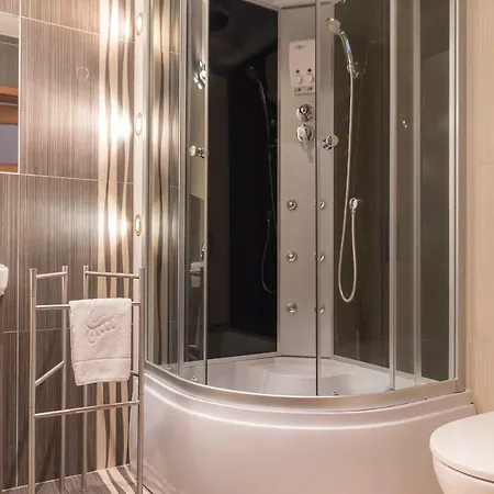 Daire Jozefina 8 Dwupoziomowy Z Tarasem